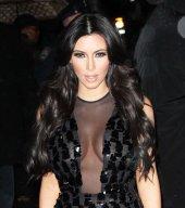 13thsky.ru-Kim-Kardashian-bra-xcv20