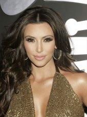 Kim-Kardashian-13
